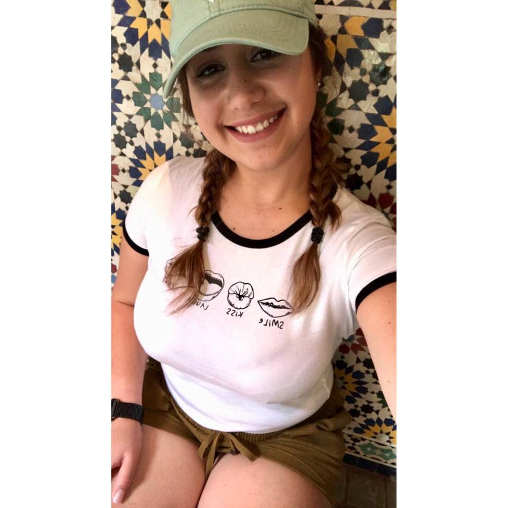 Meet your Posher, Carola